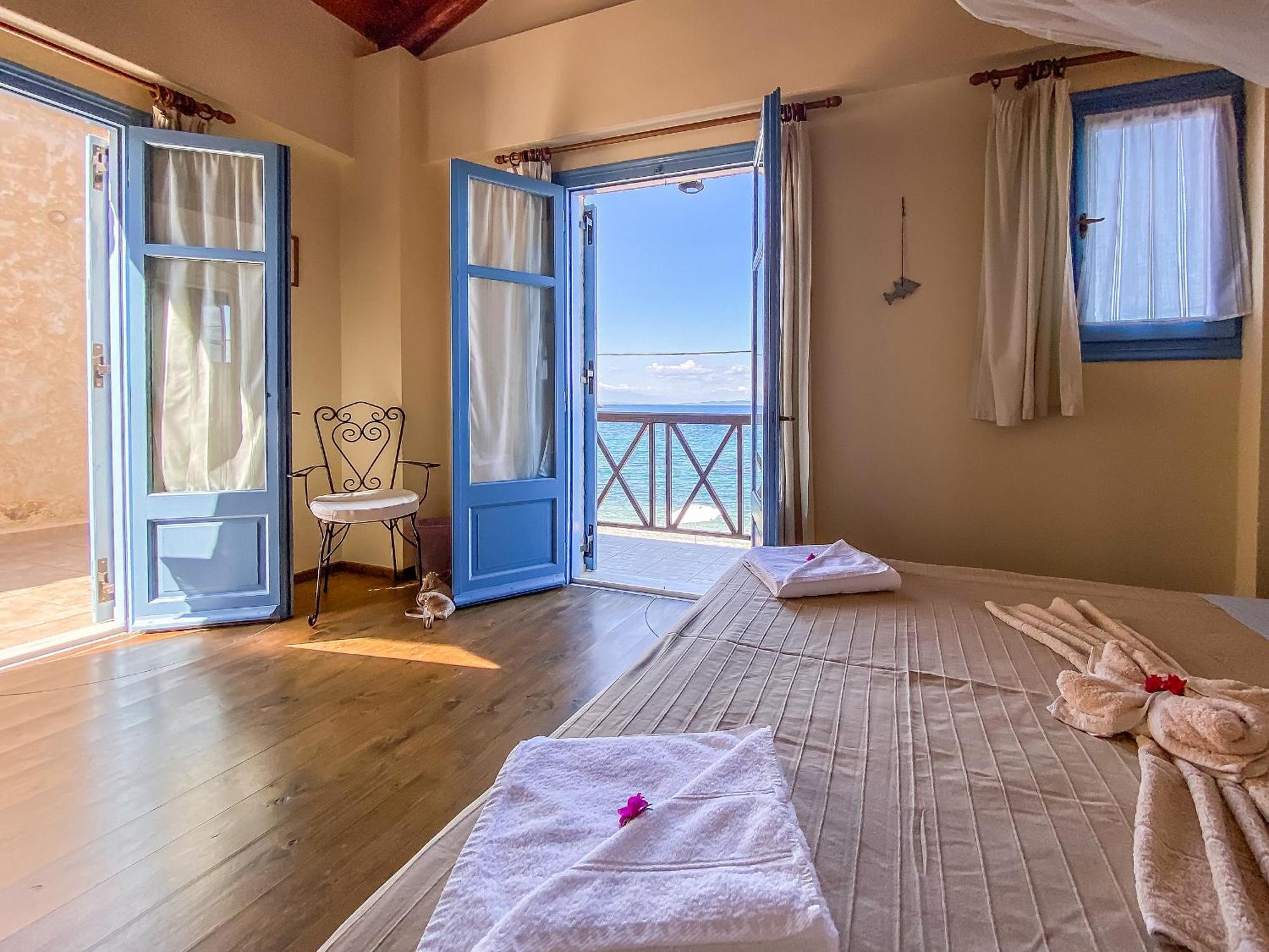 Kyparissis Beach Houses Skala Mistegnon Exterior foto